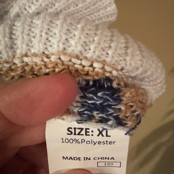 Sweater - Picture 3 of 3